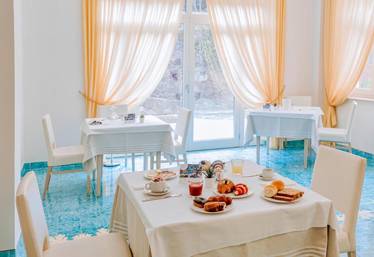 Hotel Zaro Lacco Ameno  Zewnętrze zdjęcie