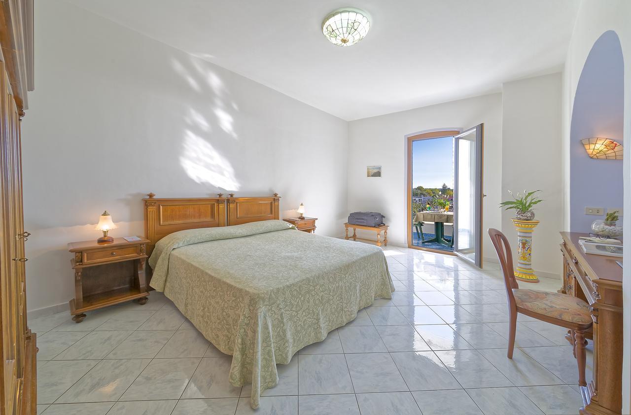 Hotel Zaro Lacco Ameno  Zewnętrze zdjęcie