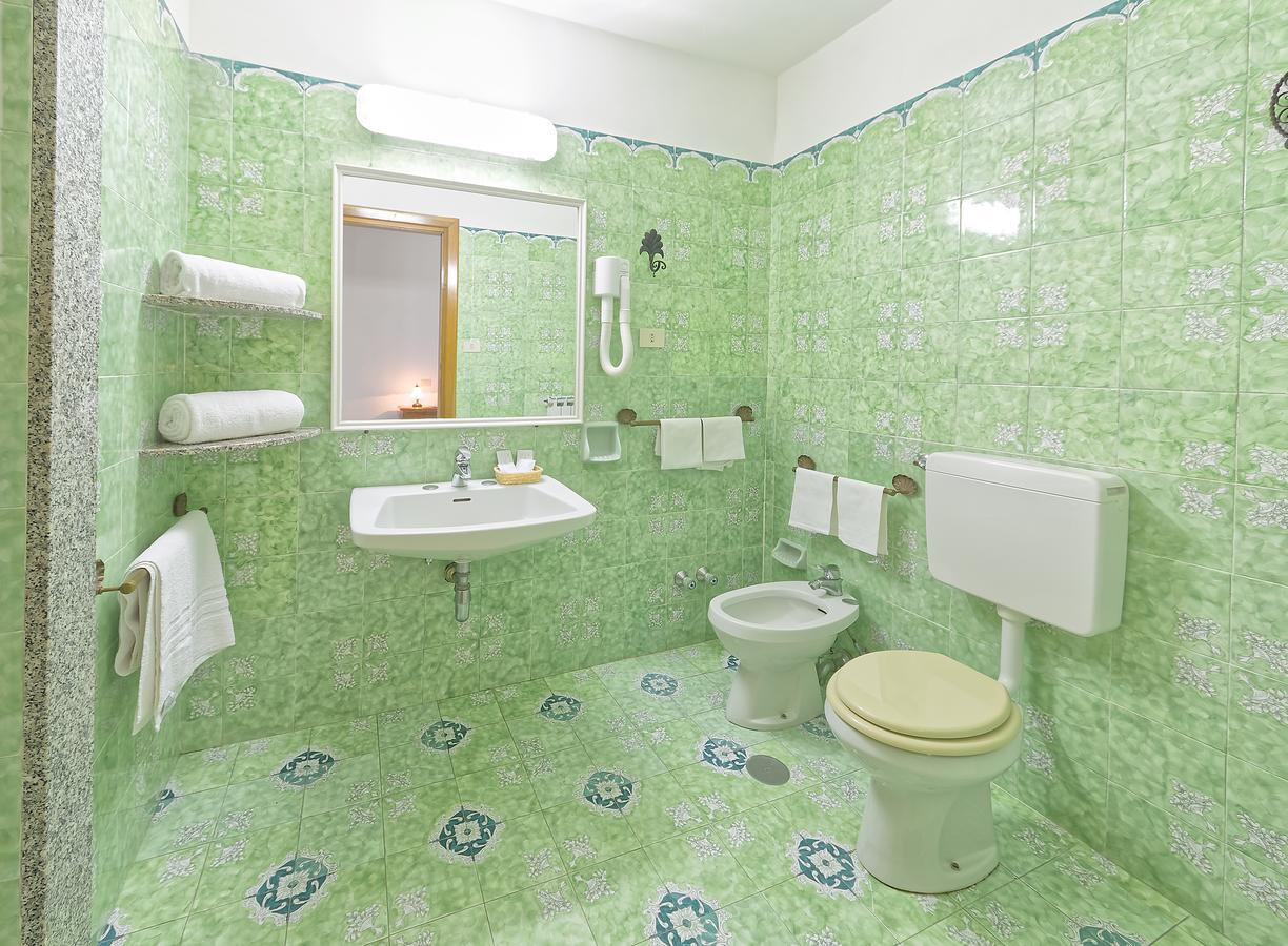 Hotel Zaro Lacco Ameno  Zewnętrze zdjęcie